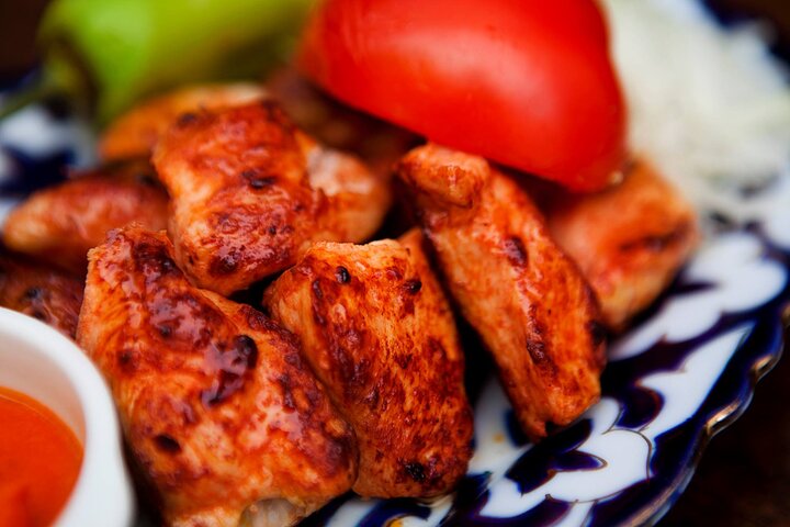 Lahore's Complete Night Food Tour: Local Culinary Experience