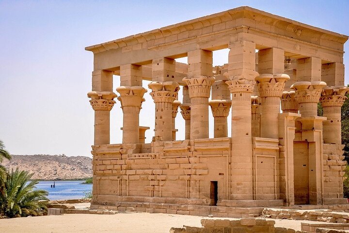 4-Day Nile Cruise sails Aswan to Luxor&Abu Simbel.Hot air Balloon