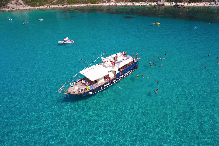 Tour of the Costa degli Dei by boat, 3 hours with aperitif included