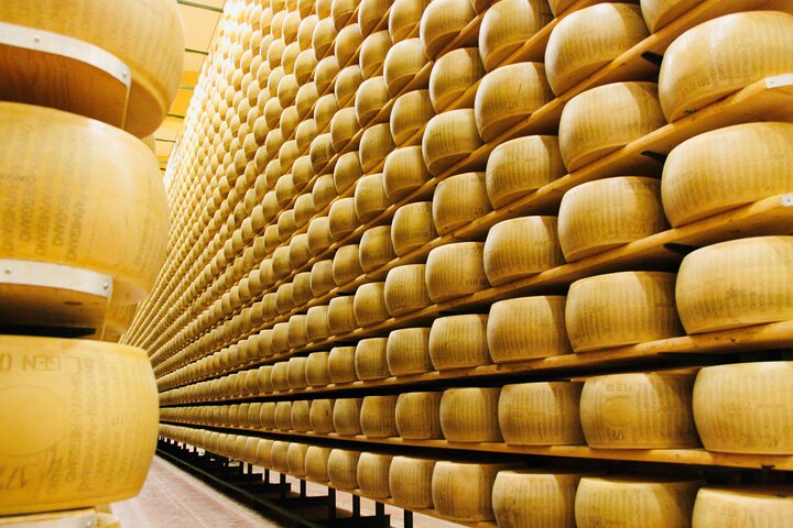 Half Day Private Parmigiano Reggiano and Parma Ham Experience