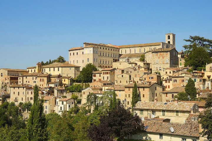Private tour of Todi with a local guide