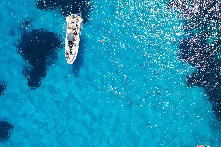 Boat Tour Egadi Day discover Favignana and Levanzo from Trapani