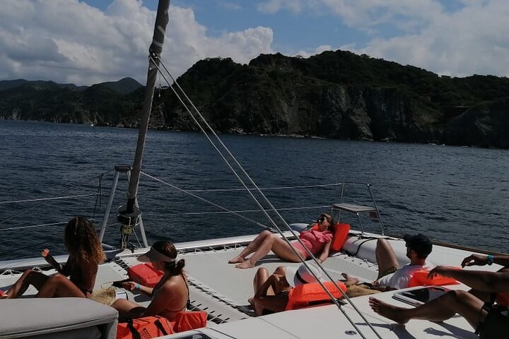 Full-Day Catamaran Tour through Tayrona