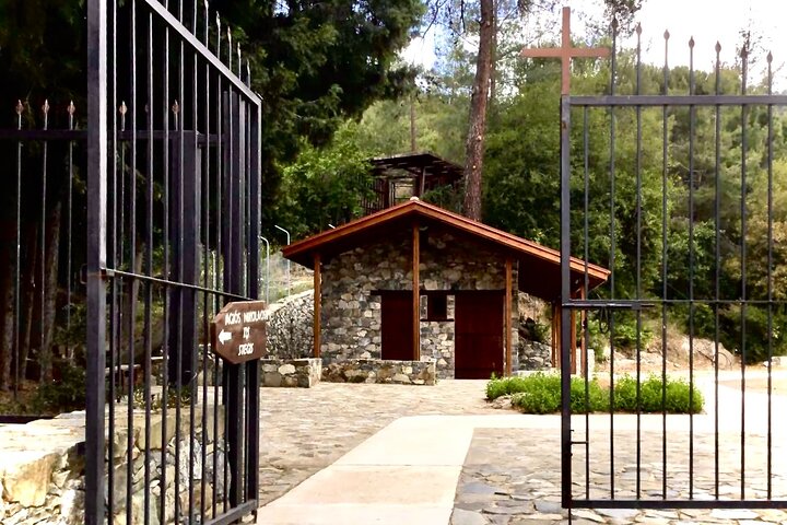 Full Day Tour in Troodos Mountains: Villages & Waterfalls