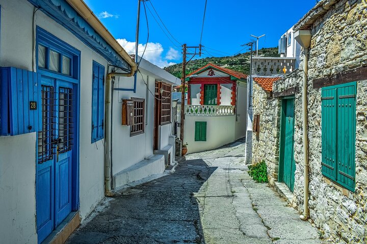Full Day Tour in Troodos Mountains: Villages & Waterfalls