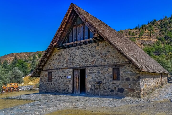 Full-Day Tour UNESCO Churches and Kalopanayiotis in Cyprus
