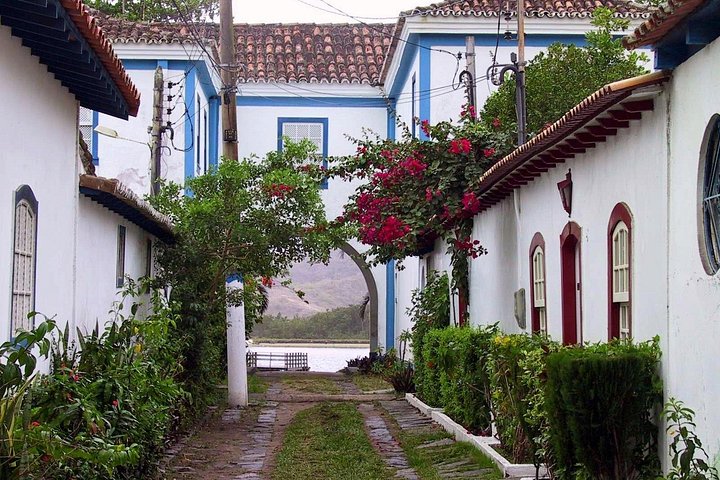 Cabo Frio Full-Day Tour From Buzios with Lunch