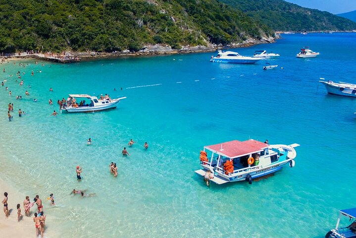 Boat Tour in Arraial do Cabo from Buzios with Lunch