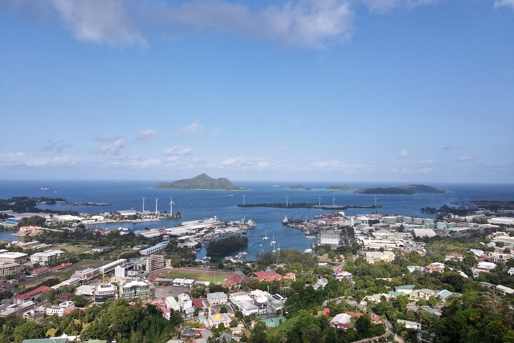 Seychelles Island Tour (PRIVATE 4 hours or 8 Hours)