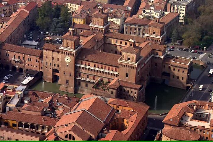 Discover Ferrara city centre