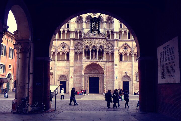 Discover Ferrara city centre