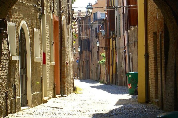 Discover Ferrara city centre