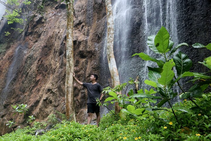 1 Day - ULTIMATE TOUR Tumpak Sewu Waterfall and Goa Tetes cave // 07:30 - 17:30