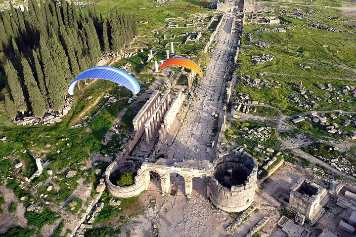 Private Day Tour to Pamukkale from-to Izmir