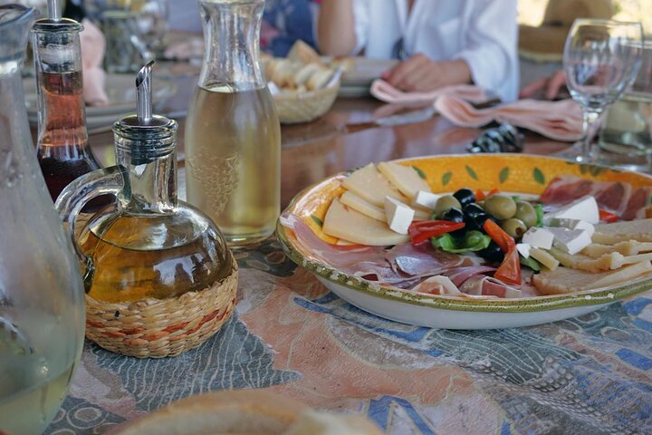 Korcula Island Mountain E Bike Private tour with lunch