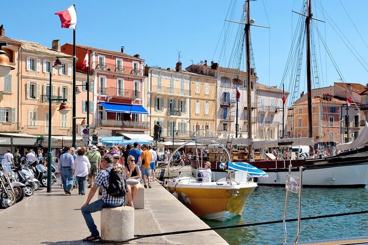 11 HRS Private Tour to ST TROPEZ from MARSEILLE , AIX by lux VAN
