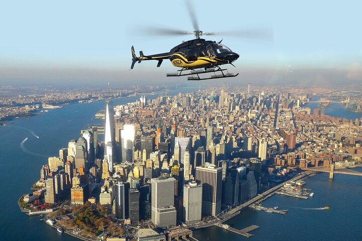 20-25 Min NYC Skyline at Night Helicopter Tour from NJ