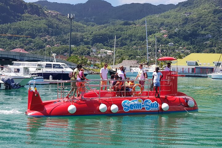 Semi Submarine Tour in Saint Anne Marine National Park