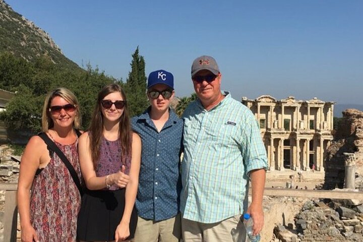 FOR CRUISE GUESTS:BEST SELLER EPHESUS PRIVATE TOUR/On Time Return