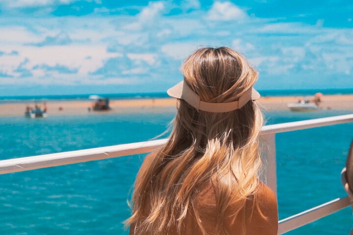 Catamaran trip to Areia Vermelha Island with transfer