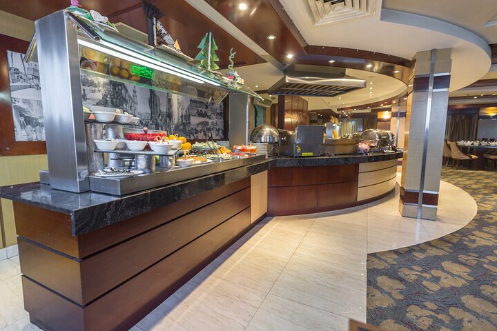 4-Day Nile cruise Aswan to Luxor with Abu Simbel & Guided Tours