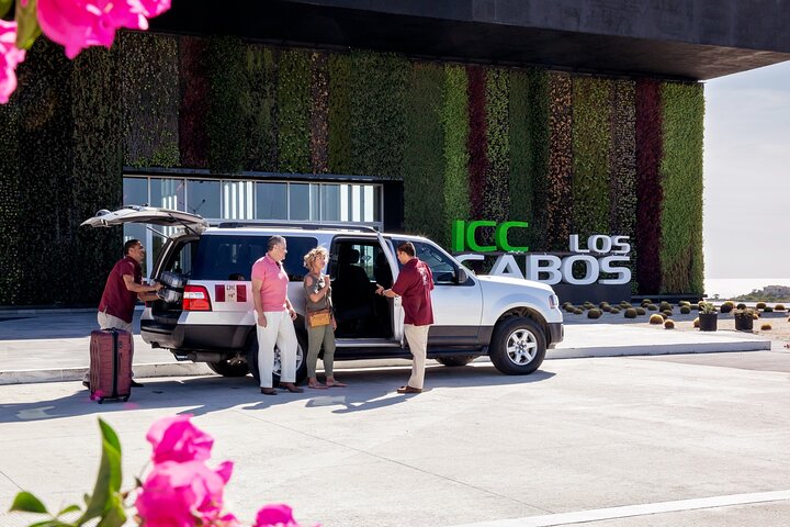 Cabo San Lucas Roundtrip shared Airport Shuttle