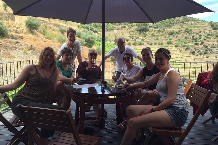 Douro Valley Premium Small-Group Tour: Wine, Lunch & Cruise
