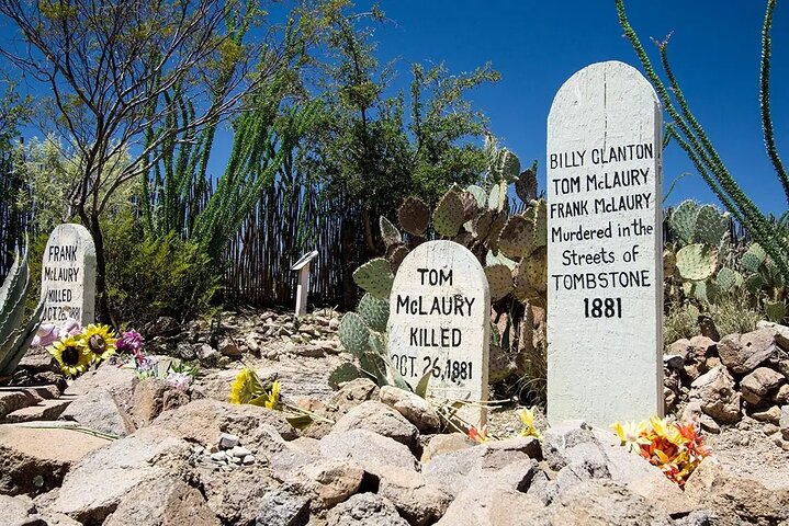 The Dead Men's Tales Walking Ghost Tour in Tombstone