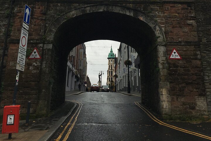 Derrie Danders: A Self-Guided Audio Tour of the Walled City’s West