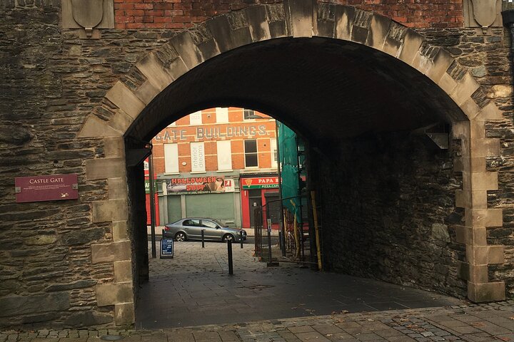 Derrie Danders: A Self-Guided Audio Tour of the Walled City’s West