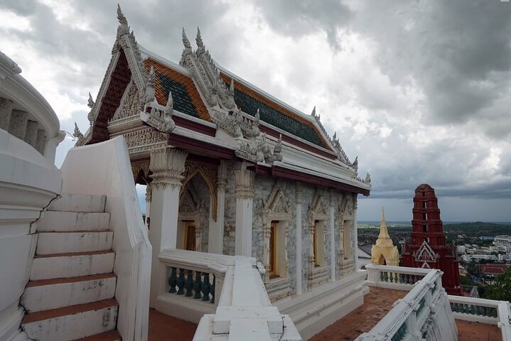 Petchaburi Highlights Khao Luang Cave, Palaces & Temples Group Tour from Hua Hin