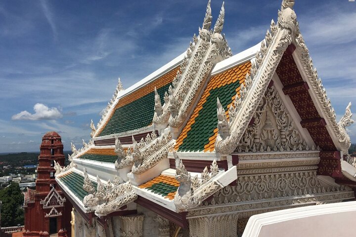 Petchaburi Highlights Khao Luang Cave, Palaces & Temples Group Tour from Hua Hin