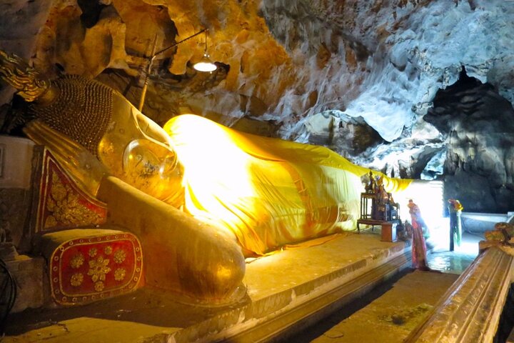 Petchaburi Highlights Khao Luang Cave, Palaces & Temples Group Tour from Hua Hin
