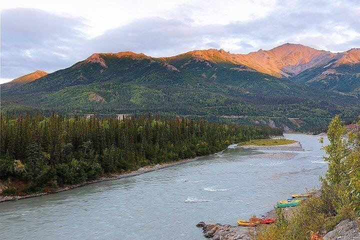 Denali Rafting Canyon Wave