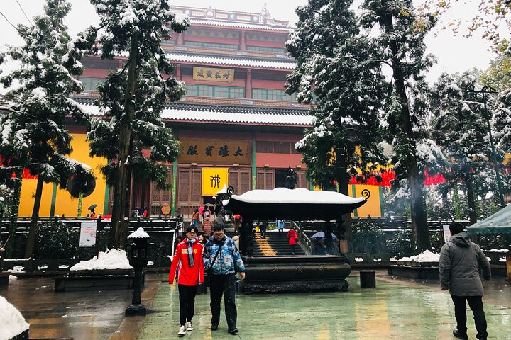 Flexible Hangzhou Private Tour from Shanghai by Bullet Train