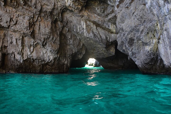 Private Boat Tour of Capri