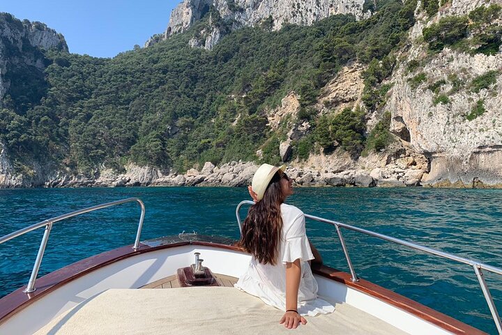 Private Boat Tour of Capri