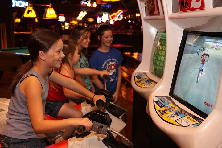 Billy Bob's Texas Honky Tonk Dinner and Photo Package