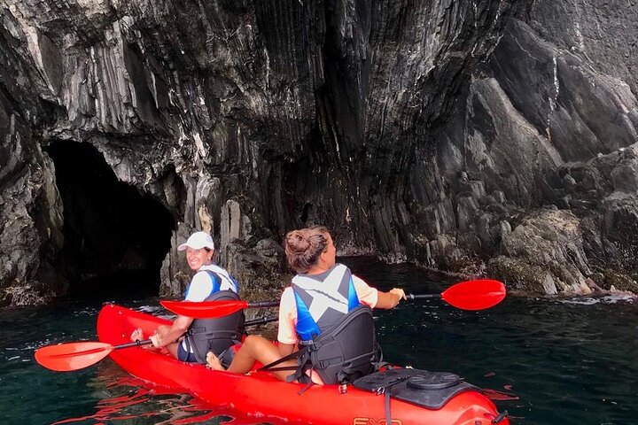 Kayak experience with Carnassa Tour in Cinque Terre + Snorkeling