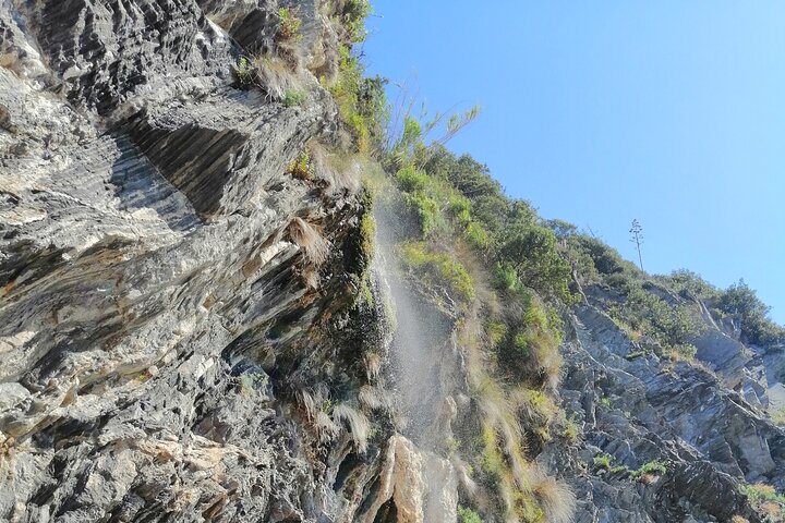 Kayak experience with Carnassa Tour in Cinque Terre + Snorkeling