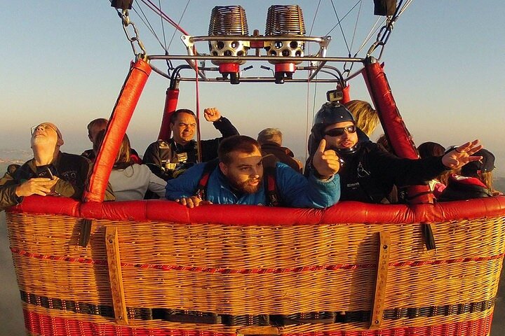 Full-Day Hot Air Balloon Experience in Boituva With Transport And Accommodation