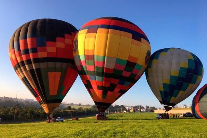 Full-Day Hot Air Balloon Experience in Boituva With Transport And Accommodation