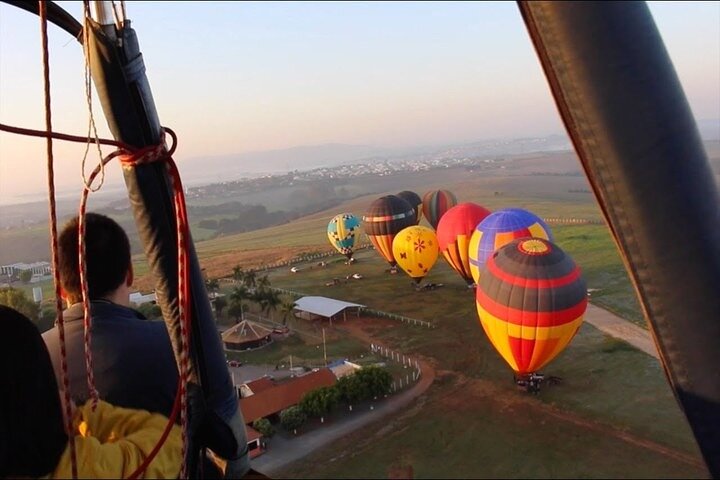Full-Day Hot Air Balloon Experience in Boituva With Transport And Accommodation