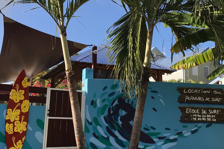 Surf lessons 1h30 (4-6 people) Kokoplaj Surf camp Guadeloupe school