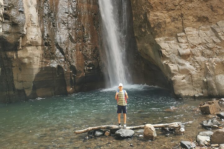 Tamanique Waterfalls Complex Trek + El Tunco Beach