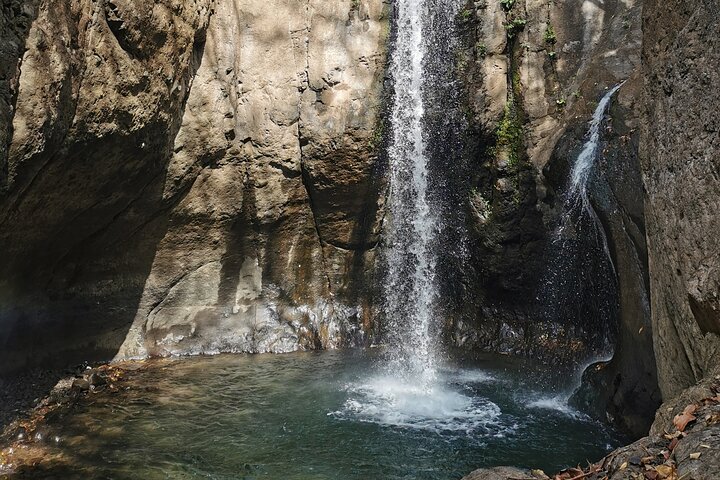 Tamanique Waterfalls Complex Trek + El Tunco Beach