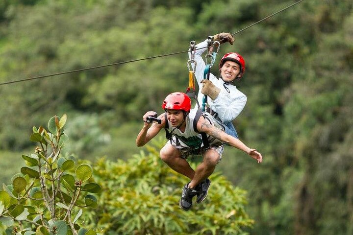 Canopy Ziplining in Puntzan Adventure Park