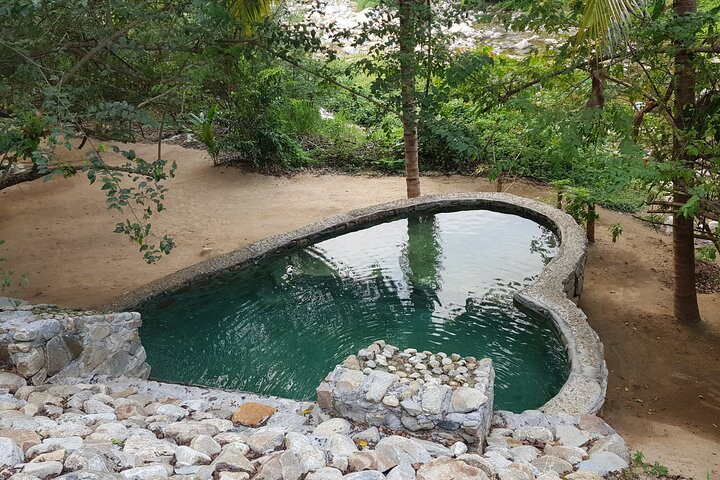 Horseback Riding Tour to Natural Hot Springs in Puerto Escondido
