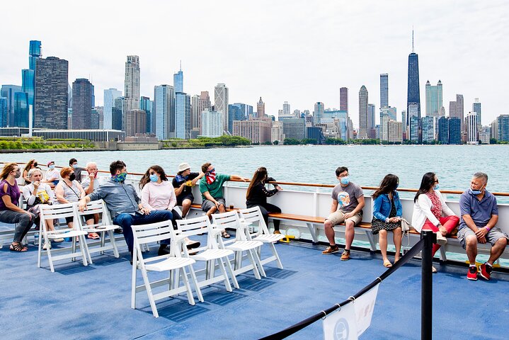 Chicago Lake and River Architecture Tour