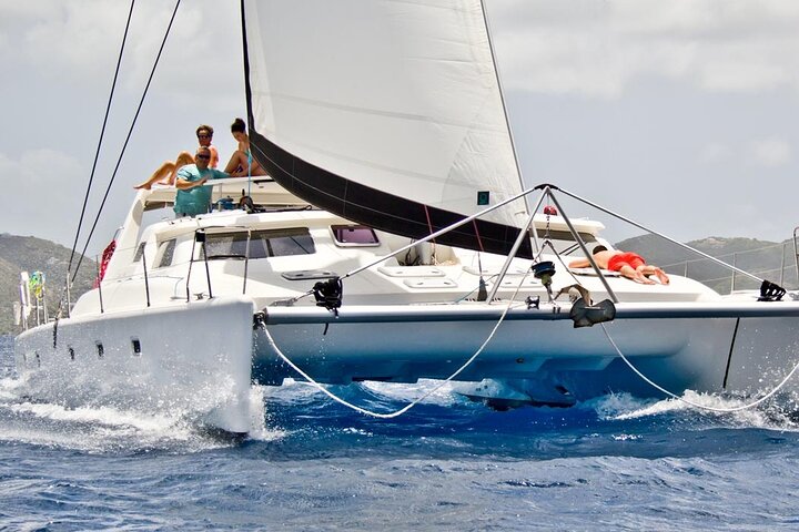 50' Luxury Yacht. Private Full or Half Day Catamaran Snorkel, & Beach Experience